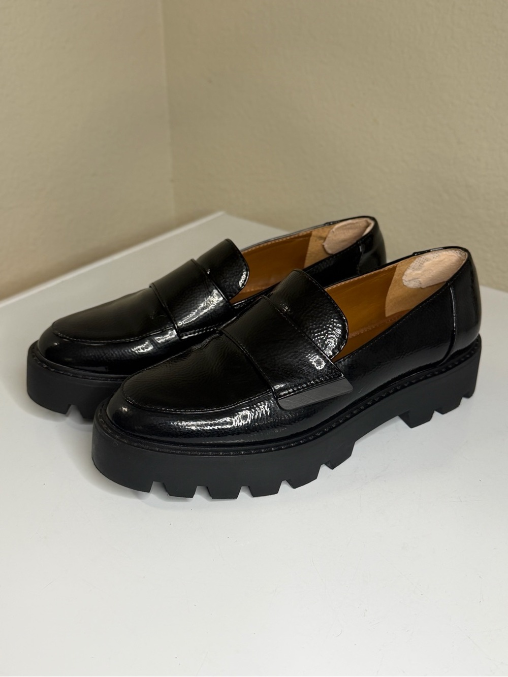 Franco Sarto Brindy Black Patent Leather Lug Sole Platform Loafers Women 7.5